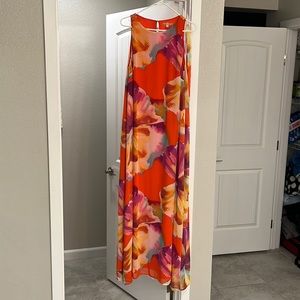 Gianni Bini floral print maxi with removable tie waist. Size L